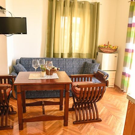 Apartments Susanna Ulcinj Ruang foto