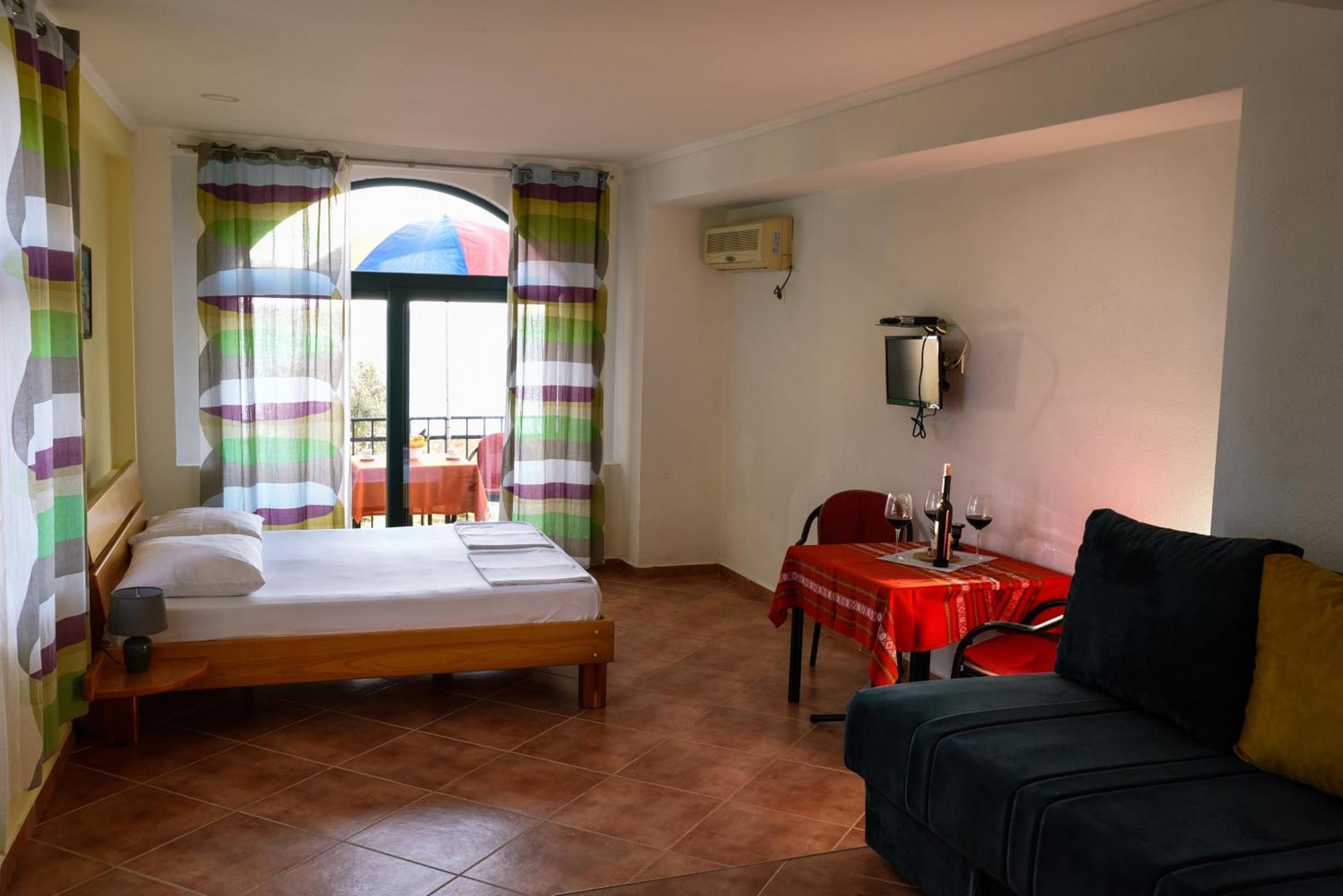 Apartments Susanna Ulcinj Ruang foto